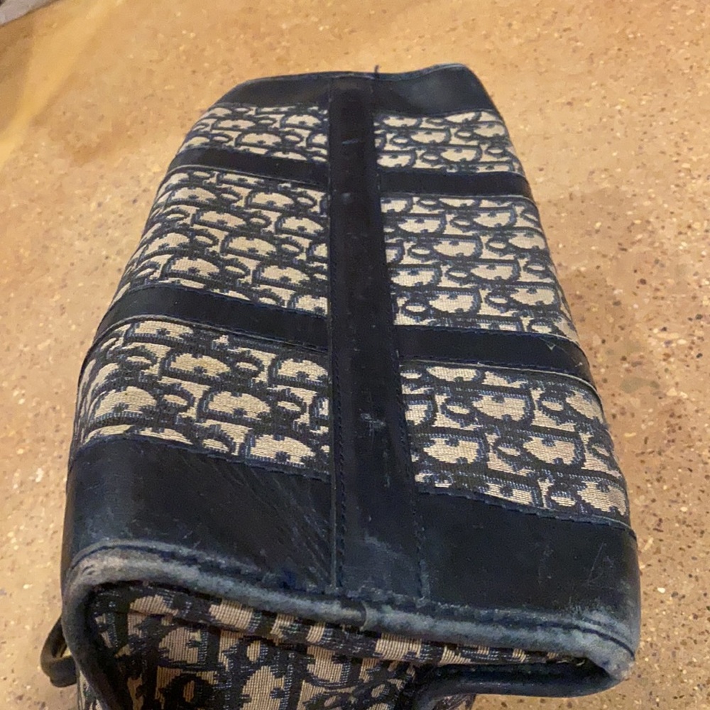 Christian DIIOR purse - Picture 7 of 11